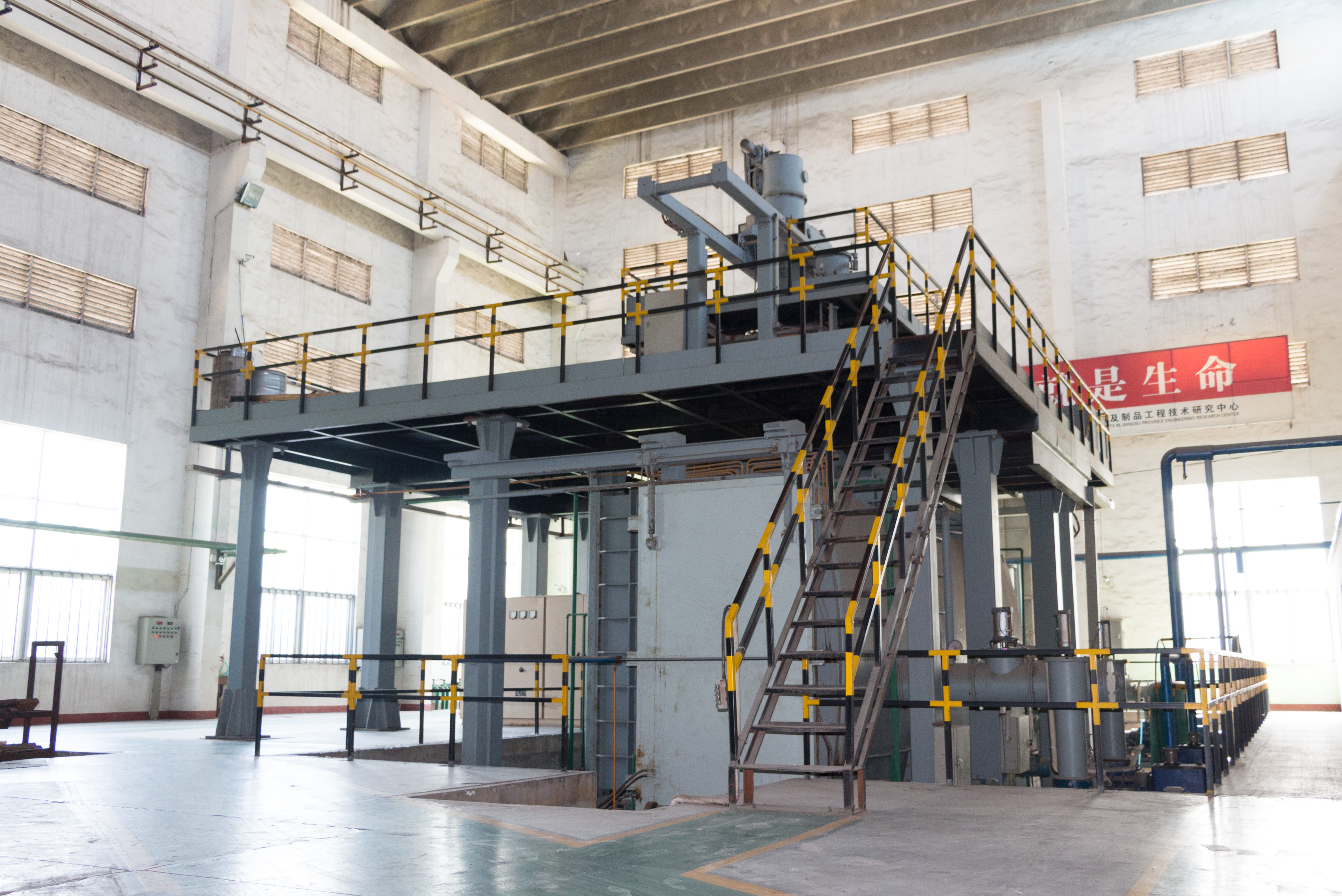 1.5T真空感應(yīng)爐2